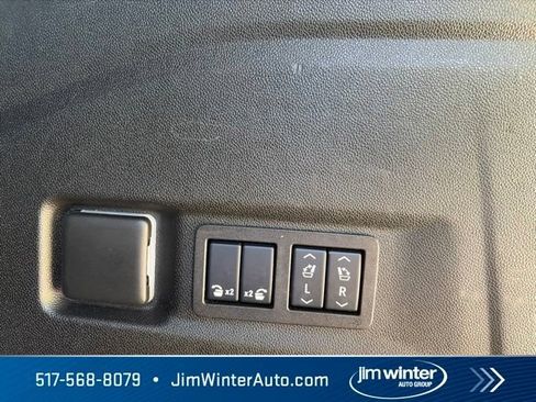 Certified 2025 GMC Yukon XL Denali AWD/4WD image 19