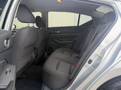 Used 2019 Nissan Altima 2.5 S FWD image 13