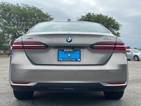 New 2026 BMW 530i xDrive w/ Premium Package AWD/4WD image 6