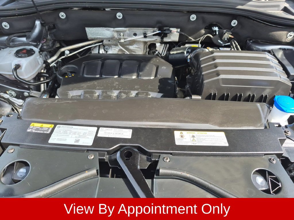 Used 2025 Volkswagen Atlas Cross Sport SE FWD image 34
