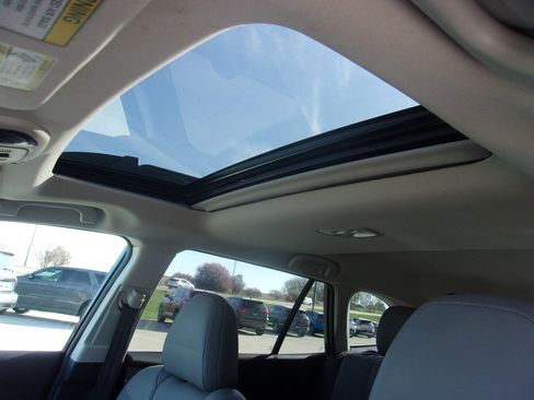 Used 2023 Subaru Outback Limited AWD/4WD image 10