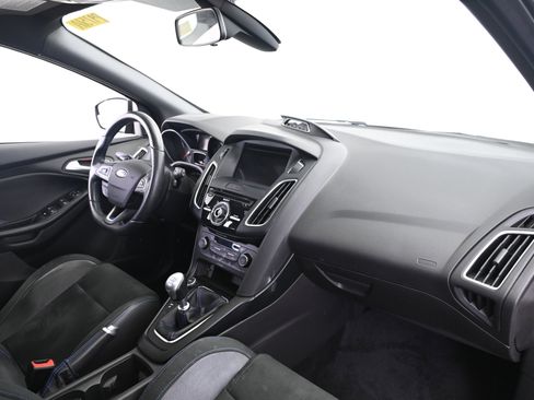 Used 2016 Ford Focus RS image 23