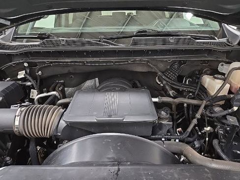 Used 2024 Chevrolet Silverado 2500 LT w/ Convenience Package image 3