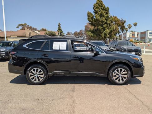 Certified 2021 Subaru Outback Premium w/ Popular Package #1 AWD/4WD image 6