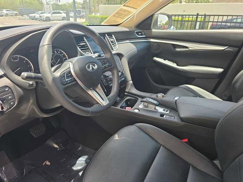 Used 2023 INFINITI QX50 Luxe FWD image 17