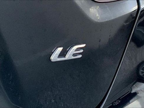 Certified 2025 Toyota Corolla LE image 9