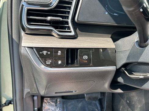 Certified 2025 Kia Sportage X-Line AWD/4WD image 29
