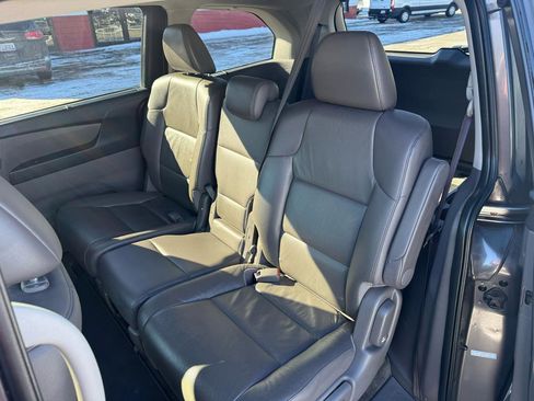 Used 2011 Honda Odyssey Touring image 23