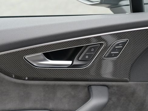 Used 2020 Audi SQ7 Prestige w/ Prestige Package image 17