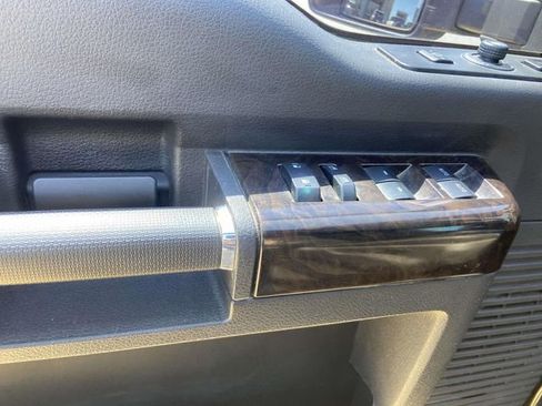 Used 2015 Ford F250 Platinum image 13