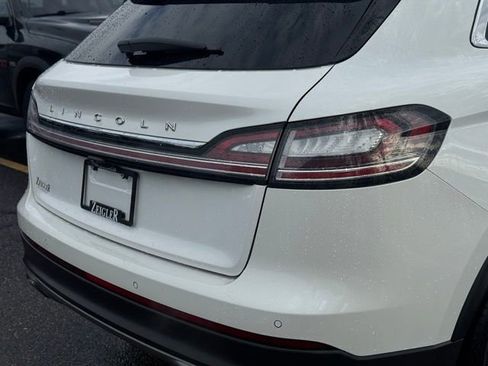 Used 2023 Lincoln Nautilus Reserve w/ Luxury Package image 6