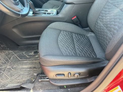 Used 2020 Chevrolet Equinox LT image 16