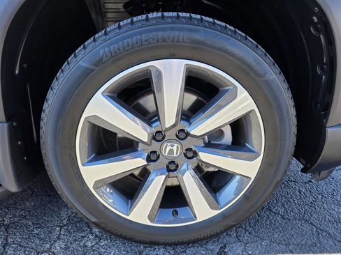 Used 2023 Honda Pilot Elite image 38