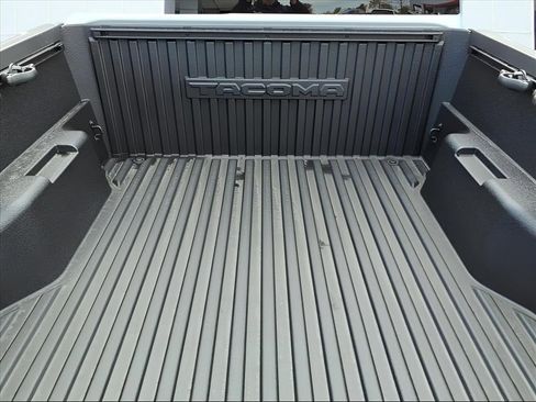 New 2025 Toyota Tacoma SR5 image 5