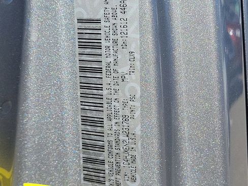 Used 2020 Jeep Wrangler Unlimited Sahara image 32