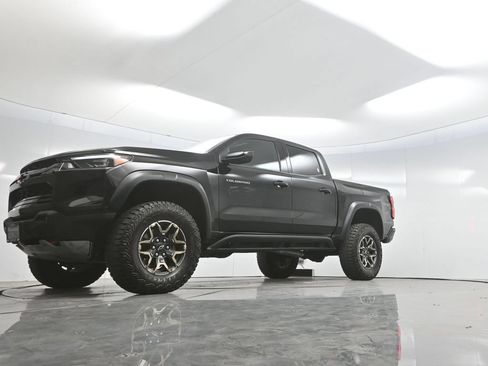 Used 2024 Chevrolet Colorado ZR2 w/ ZR2 Convenience Package III AWD/4WD image 58