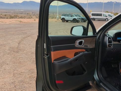 Used 2022 Kia Sorento SX Prestige w/ Rust Color Package image 13