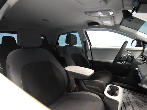 Used 2022 Hyundai Ioniq 5 SE image 26