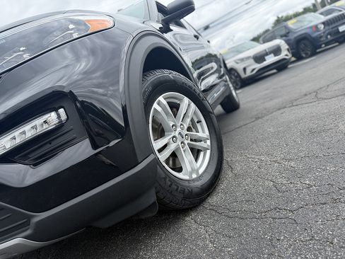 Certified 2023 Ford Explorer XLT w/ Equipment Group 202A AWD/4WD image 2