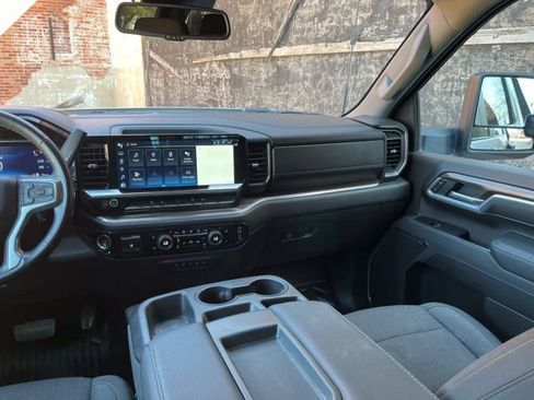 Used 2024 Chevrolet Silverado 3500 LT w/ Convenience Package AWD/4WD image 34