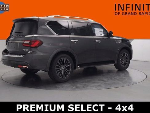 Used 2023 INFINITI QX80 Premium Select w/ Cargo Package image 7