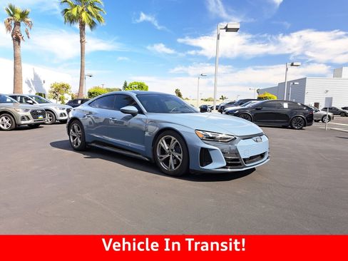 Used 2024 Audi e-tron GT Premium Plus image 2