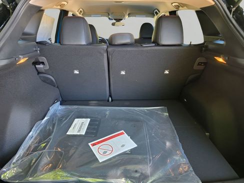 New 2026 Nissan Kicks SR FWD image 6