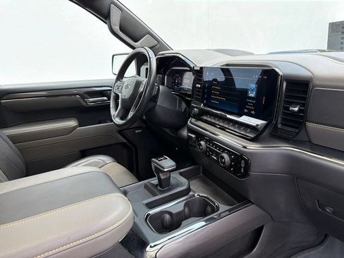 Used 2023 Chevrolet Silverado 1500 ZR2 w/ Technology Package AWD/4WD image 40