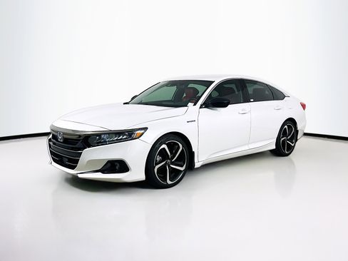 Used 2022 Honda Accord Sport image 3