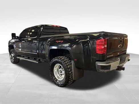 Used 2019 Chevrolet Silverado 3500 LTZ w/ Duramax Plus Package image 3
