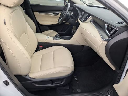 Used 2019 INFINITI QX50 Pure FWD image 26