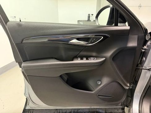 Used 2022 Buick Envision Preferred FWD image 11