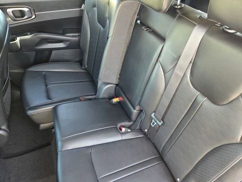 New 2026 Kia Sorento S image 23