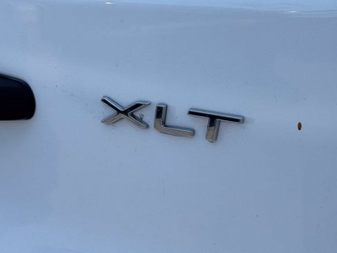 Used 2023 Ford Transit 350 XLT RWD image 11