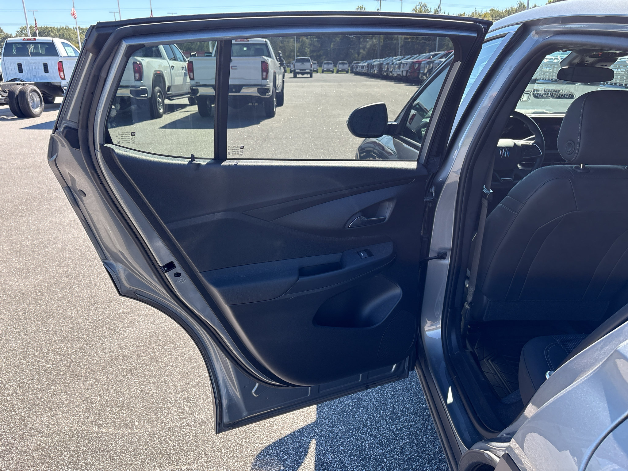 Used 2024 Buick Envista Preferred w/ Convenience I Package FWD image 15