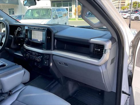 Used 2023 Ford F250 XL w/ 360-Degree Camera Package AWD/4WD image 23