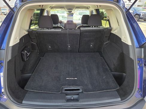 Used 2023 Nissan Rogue SV FWD image 13
