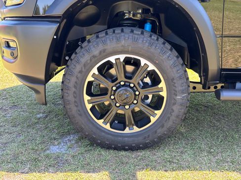 New 2026 RAM 2500 Tradesman AWD/4WD image 10