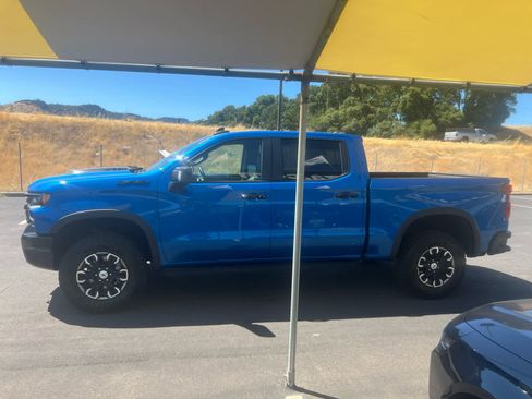 Used 2023 Chevrolet Silverado 1500 ZR2 w/ Technology Package image 8