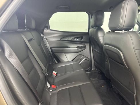 Used 2021 Chevrolet TrailBlazer ACTIV w/ Convenience Package FWD image 9