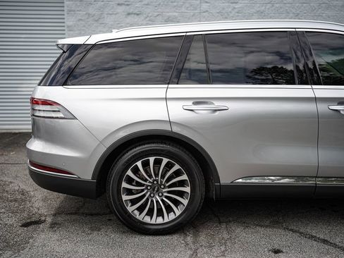 Used 2020 Lincoln Aviator Reserve w/ Equipment Group 201A RWD image 16