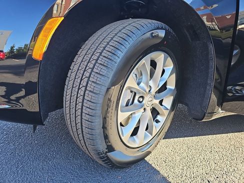 New 2026 Chrysler Pacifica Select image 32