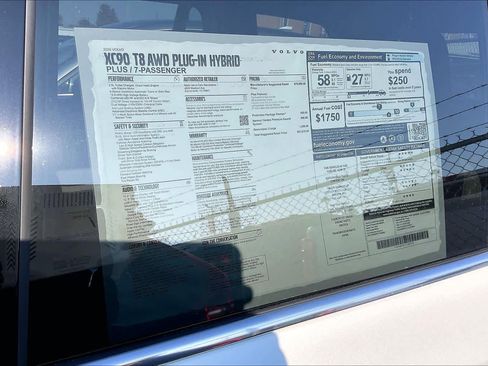 New 2026 Volvo XC90 T8 Plus w/ Protection Package Premier image 36