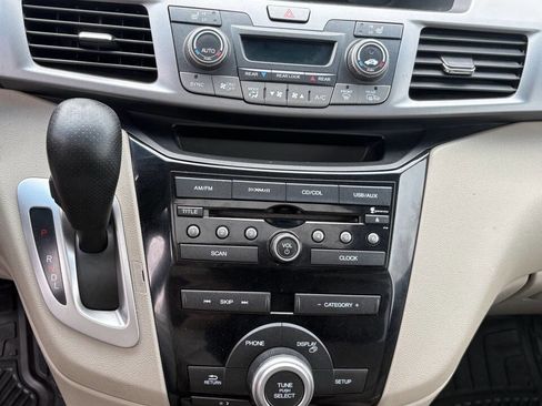 Used 2012 Honda Odyssey EX-L image 11