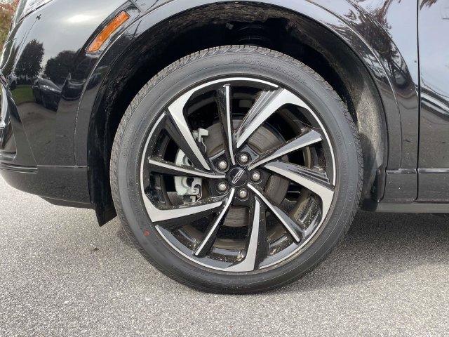 Used 2024 Lincoln Corsair Grand Touring w/ Equipment Group 301A AWD/4WD image 9