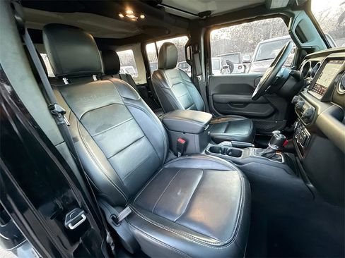 Used 2022 Jeep Wrangler Unlimited Sahara w/ Cold Weather Group image 32