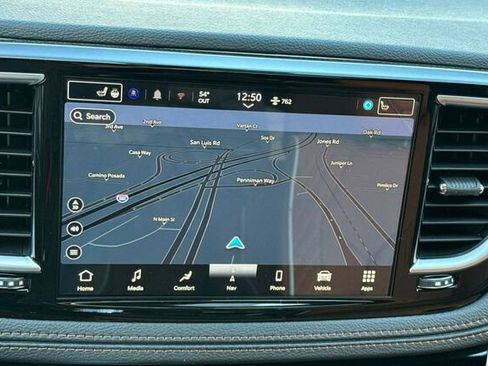 New 2026 Chrysler Pacifica Pinnacle image 18