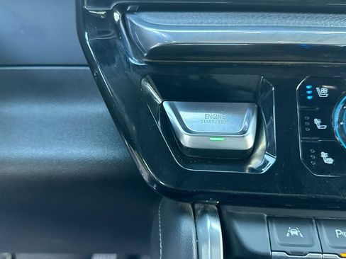 Used 2023 GMC Sierra 1500 Denali w/ Technology Package AWD/4WD image 22
