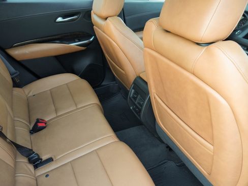 Used 2020 Cadillac XT4 Premium Luxury FWD image 32
