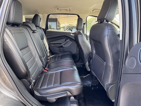 Used 2019 Ford Escape Titanium FWD image 27